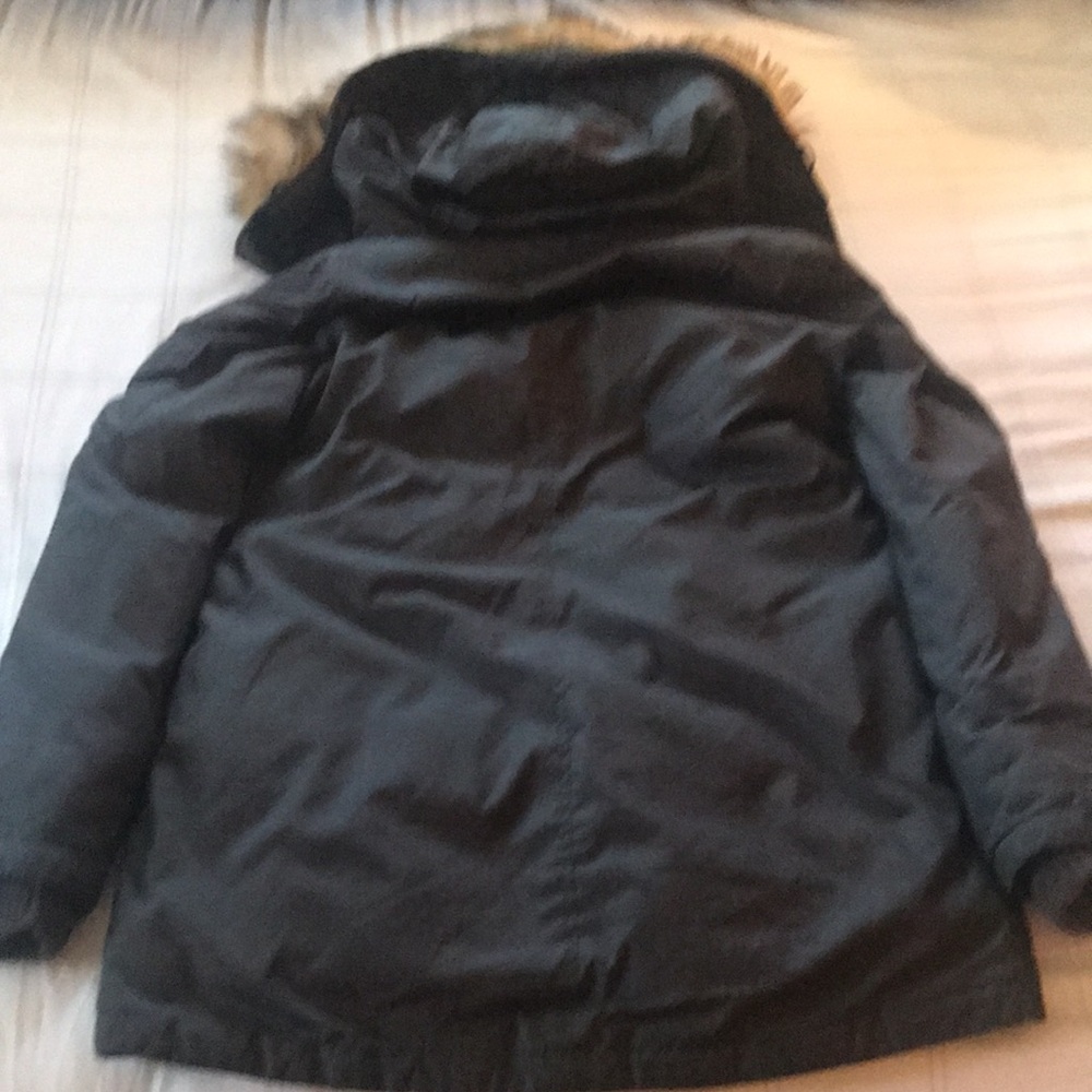 $175 VINCE CAMUTO Gray Faux Fur DOWN PARKA Hood Winter Warm Mid Length Jacket M - Picture 14 of 16